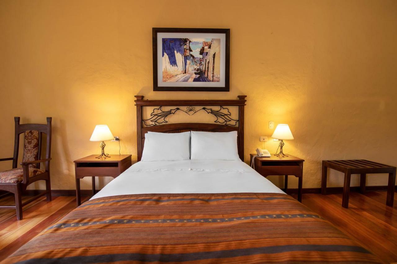 Hotel Hacienda Del Valle 우루밤바 외부 사진